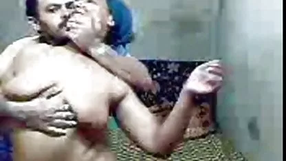 جنسی دهانی, , پیوستن به گروه سکسی یک پیرمرد از کون تراشیده از
